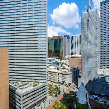 18Th Fl Stylish Cozysuites With Pool, Gym #1 Dallas Exterior photo