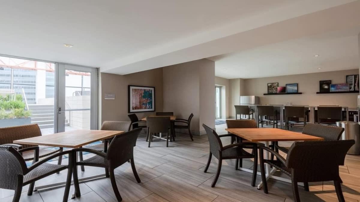 18Th Fl Stylish Cozysuites With Pool, Gym #1 Dallas Exterior photo